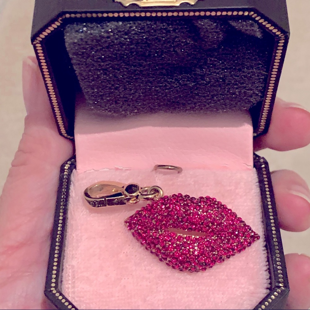 EUC Juicy Couture “Juicy Kiss” Pavé Lips Charm